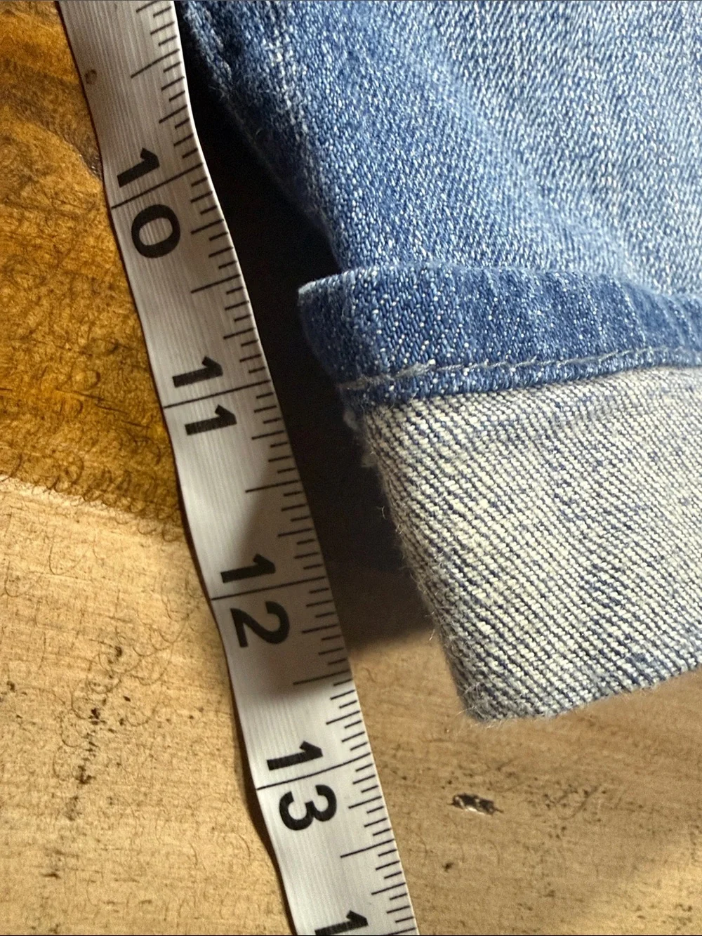 Old Navy Rolled Hem Mid Blue Crop Jeans